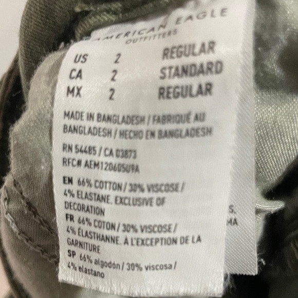 American eagle women’s Green Cargo Pants - Picture 4 of 4